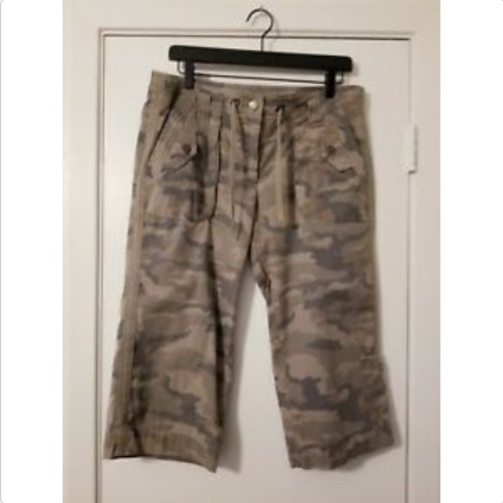 J Crew Factory Ladies Camo Cropped Bermuda Shorts